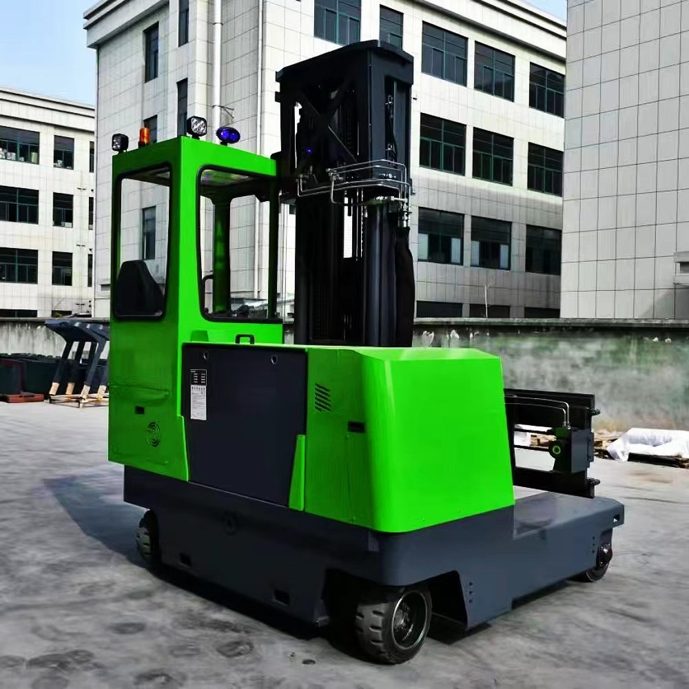 Multi-directional forklift 