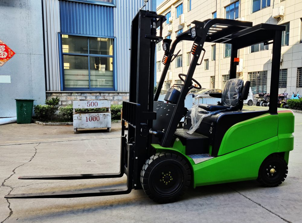 NEOlift Electric forklift